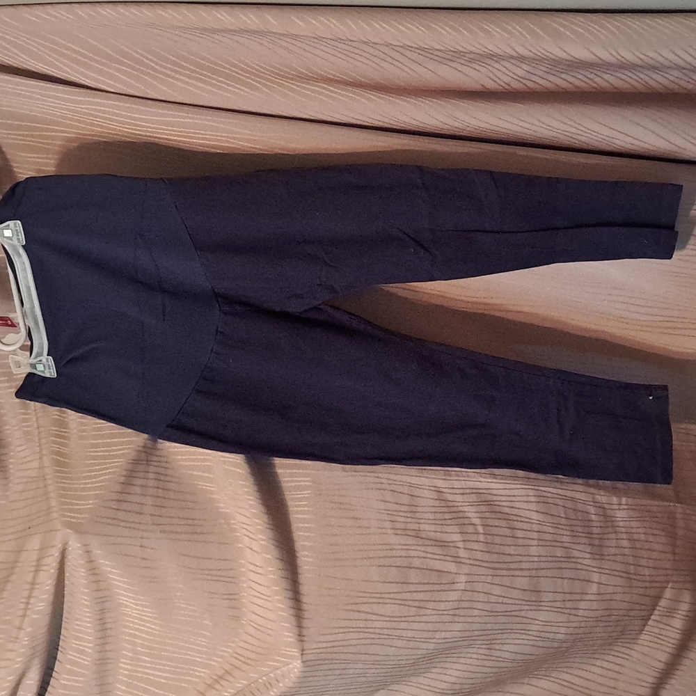 Classic Concept maternity capris leggings